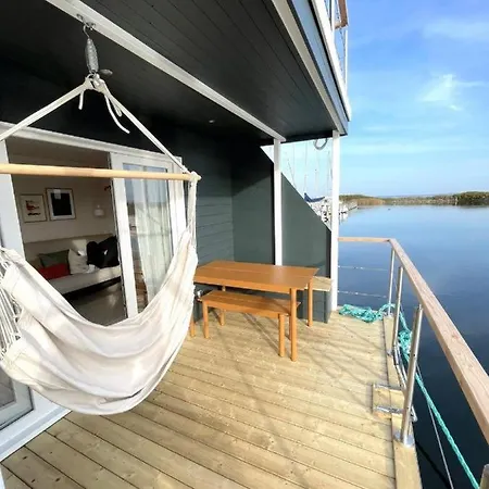 Hausboot Bruntje Mit Dachterrasse In Kragenaes Auf Lolland/dk Bateau-hôtel
