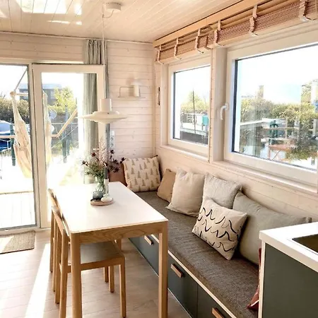 بوتيل Hausboot Bruntje Mit Dachterrasse In Kragenaes Auf Lolland/dk Torrig