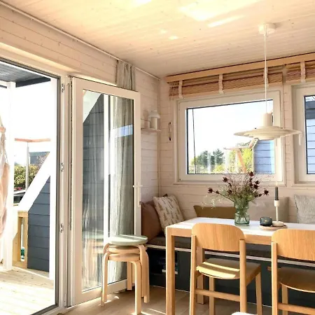 Hausboot Bruntje Mit Dachterrasse In Kragenaes Auf Lolland/dk